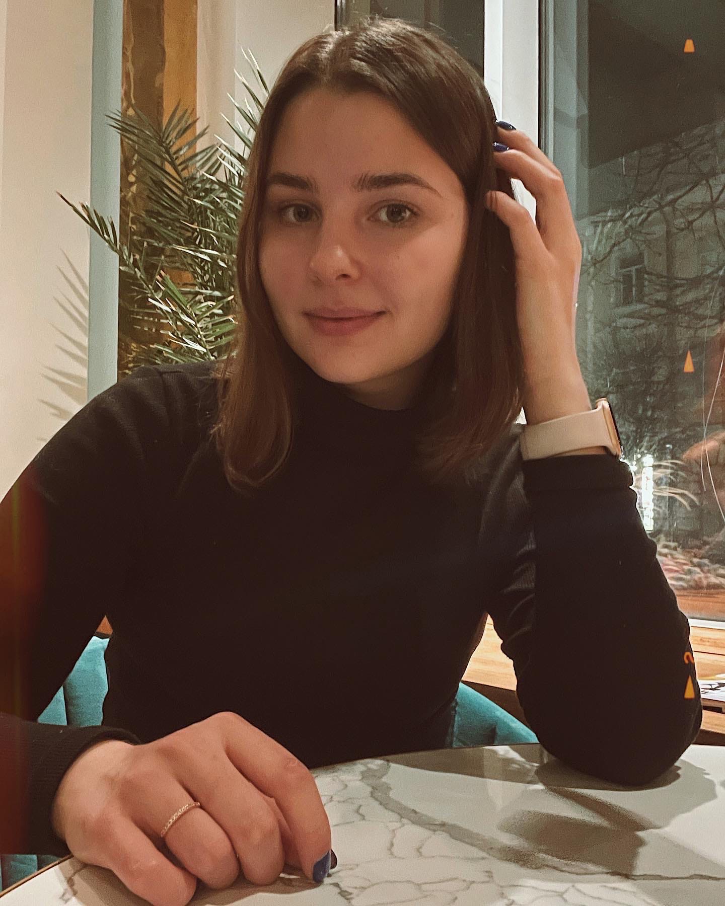 Анна Фастова